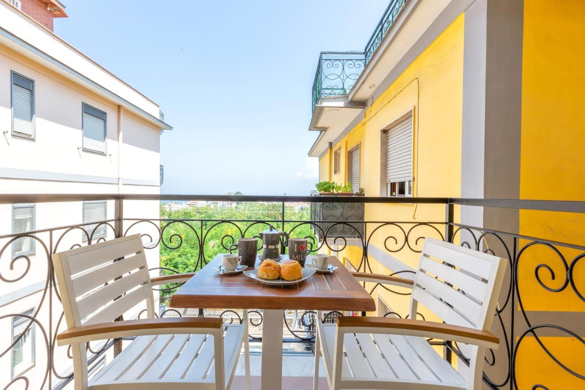 Sorrentovibes - New & Stylish Two Bedroom Apartment With Balconies Esterno foto